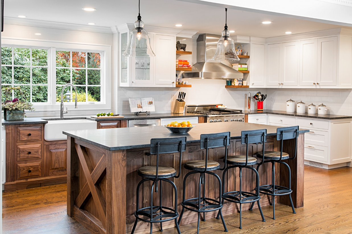 farmhouse kitchen central island